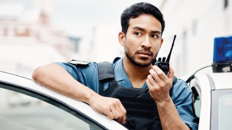 Chalecos Antibalas y Carros Blindados Flexibilidad vs. Rigidez en el Blindaje