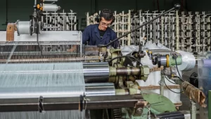 Cuál es la fibra sintética utilizada en chalecos antibalas